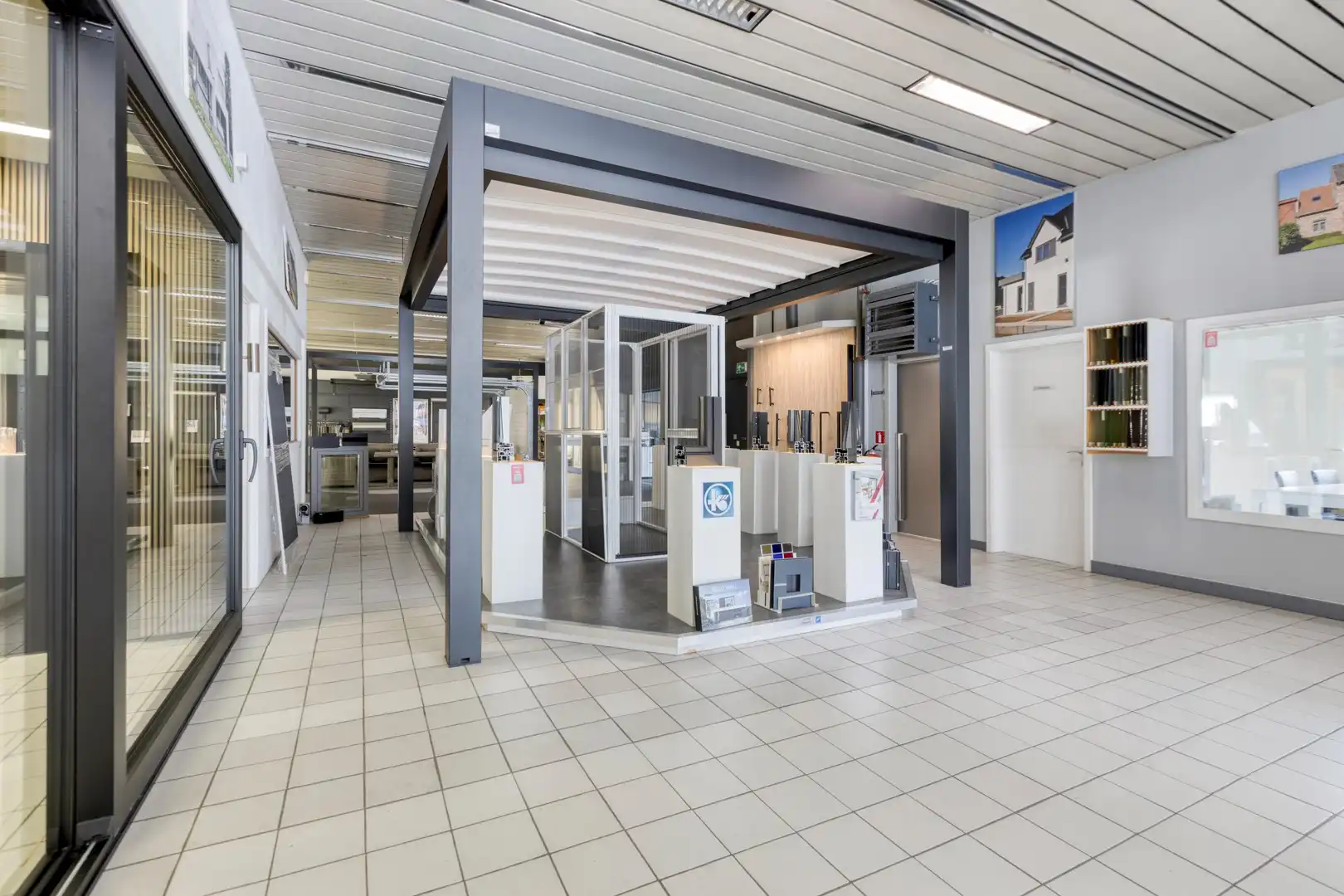 TE HUUR: Handelspand op toplocatie Hasseltweg foto 42