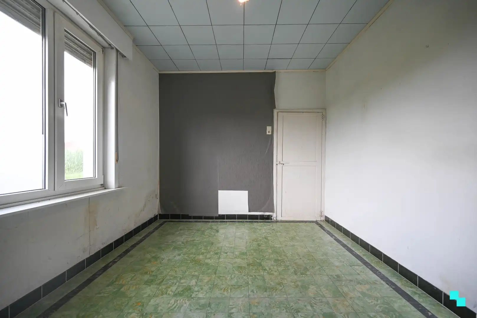 Landelijk gelegen, te renoveren woning op 1.767m² perceel foto 13