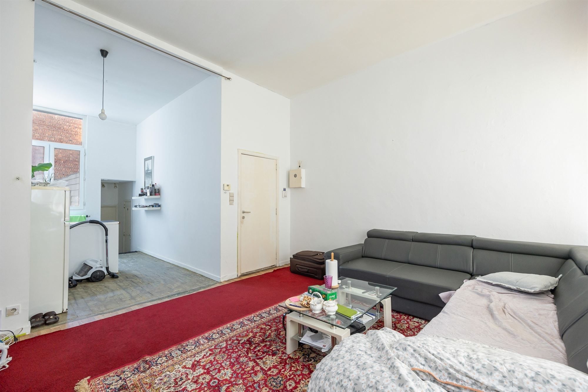 Karaktervolle burgerwoning met potentieel in geliefde buurt foto 11