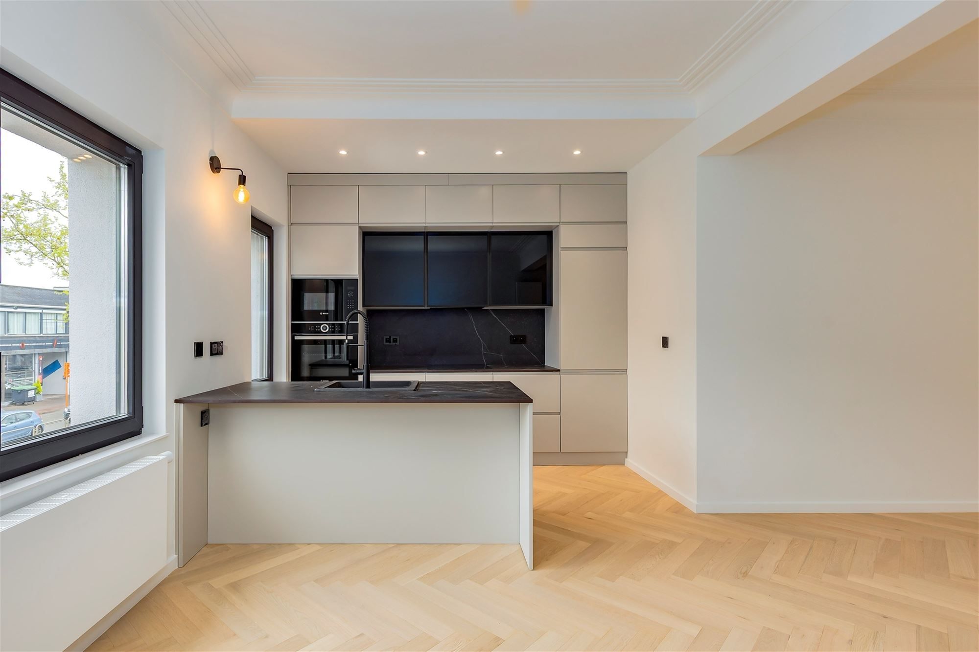 Super-de-luxe gerenoveerd appartement te Mortsel - 2 slk + 2 badk foto 6