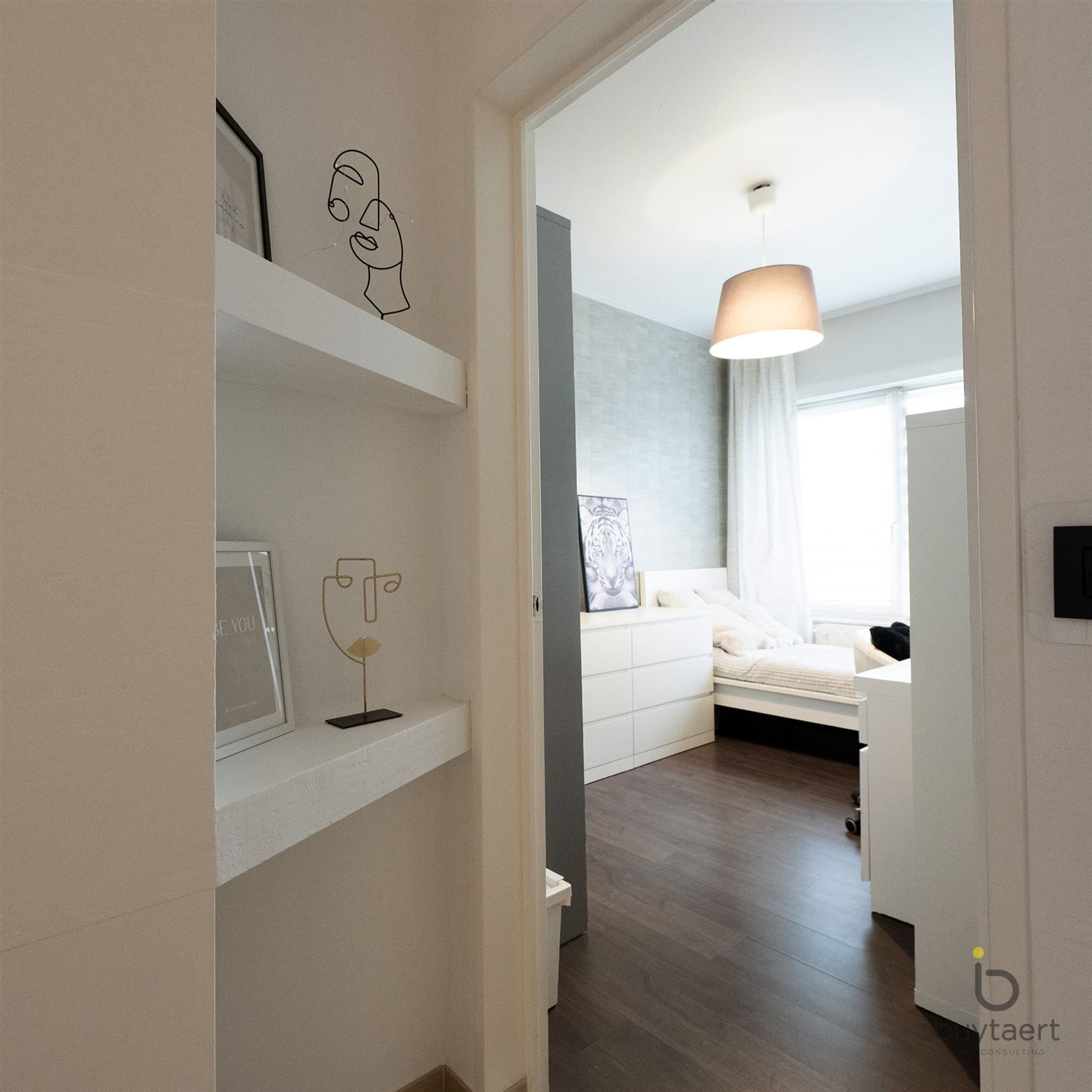 Gerenoveerd drie slaapkamer appartement te Hoboken. foto 14