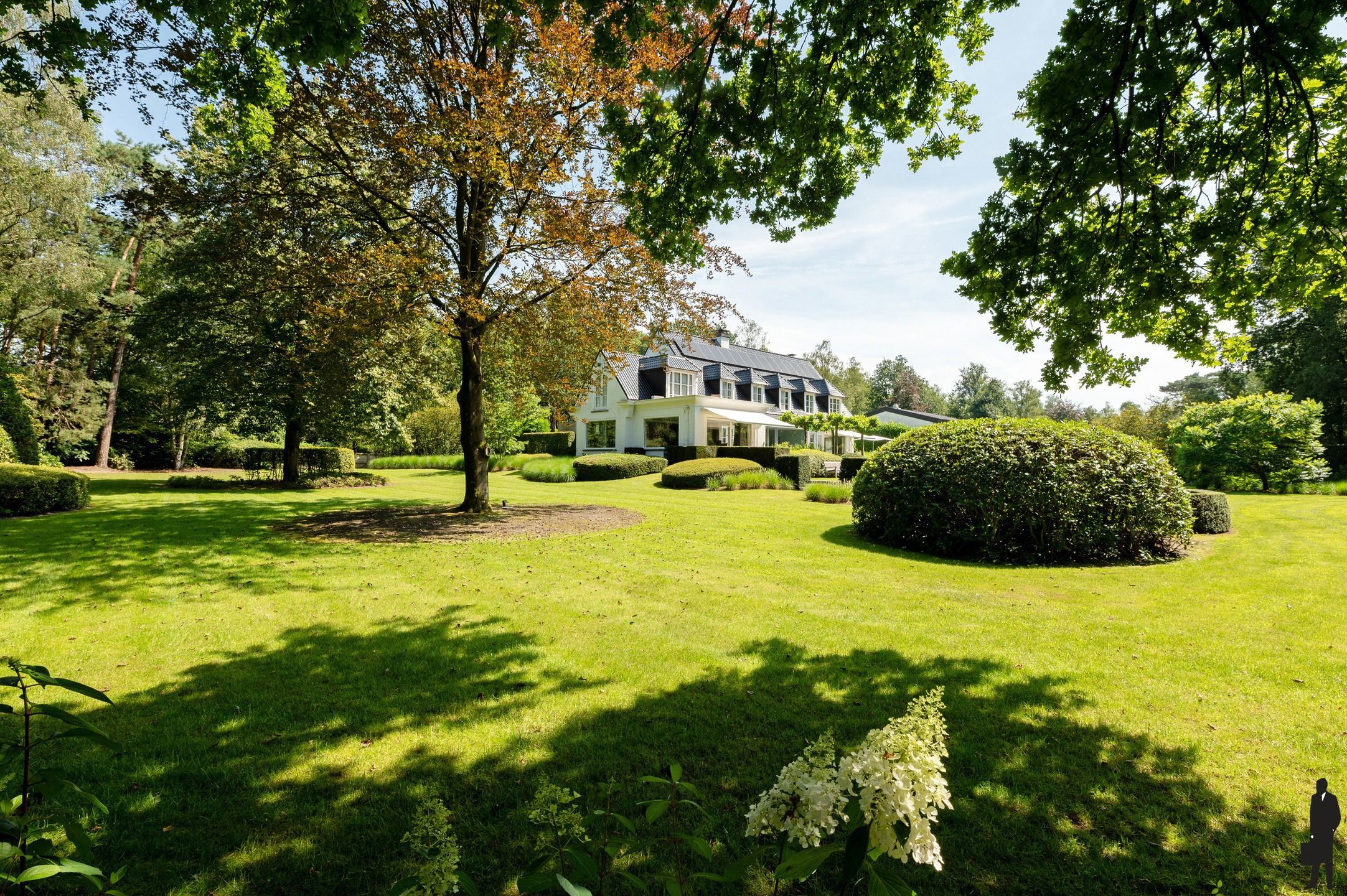 Een tijdloze statige villa, in perfecte staat van onderhoud op 5.040 m² grond! foto 44