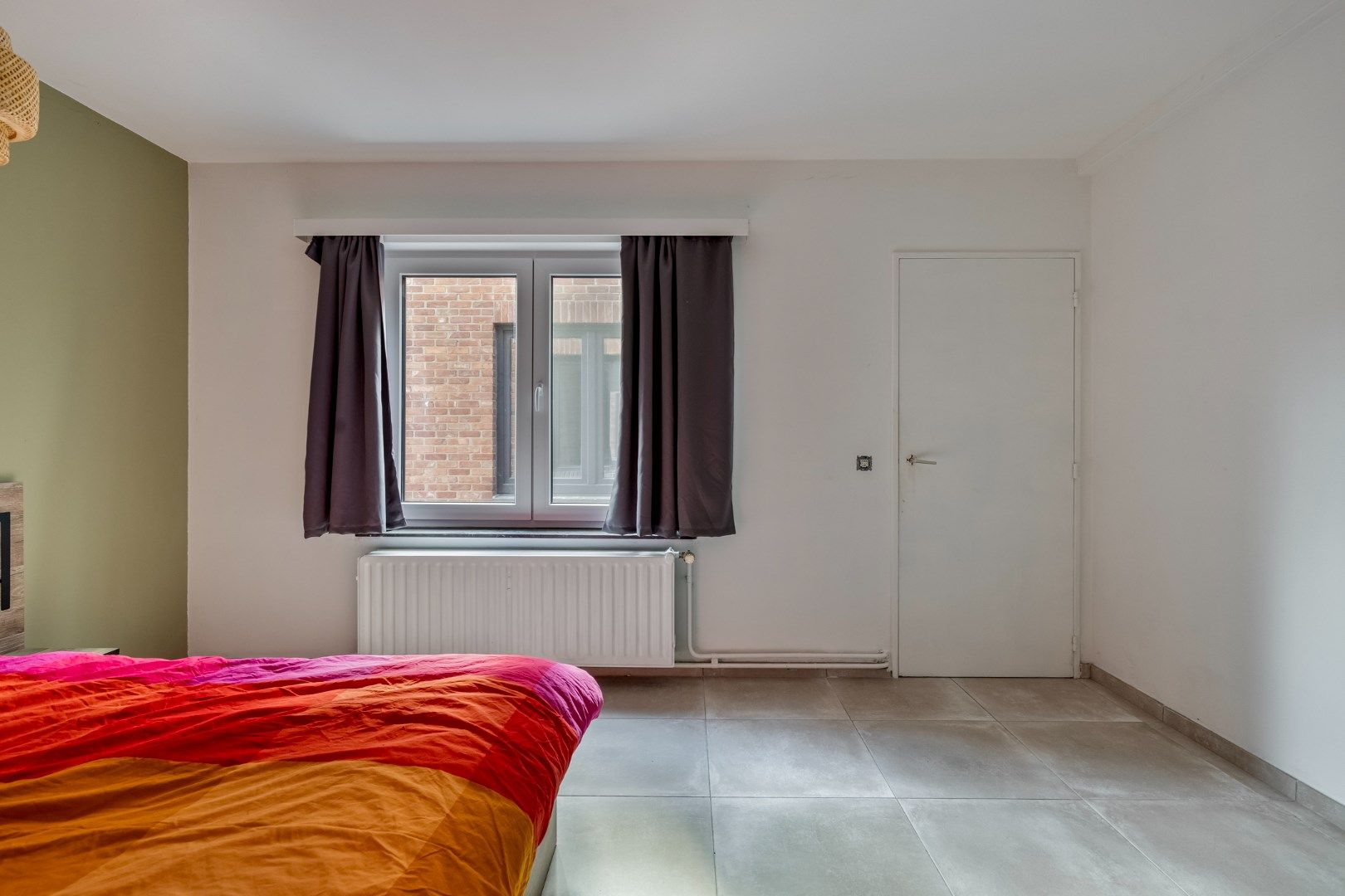Zeer ruim en lichtrijk dakappartement met 3 slaapkamers in het centrum van OLV-Olen ! foto 8