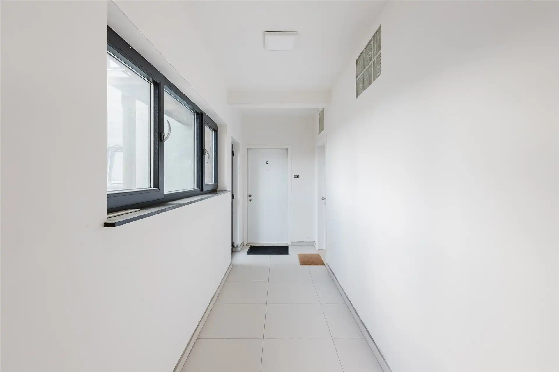 Building met 5 entiteiten en casco handelsruimte foto 5