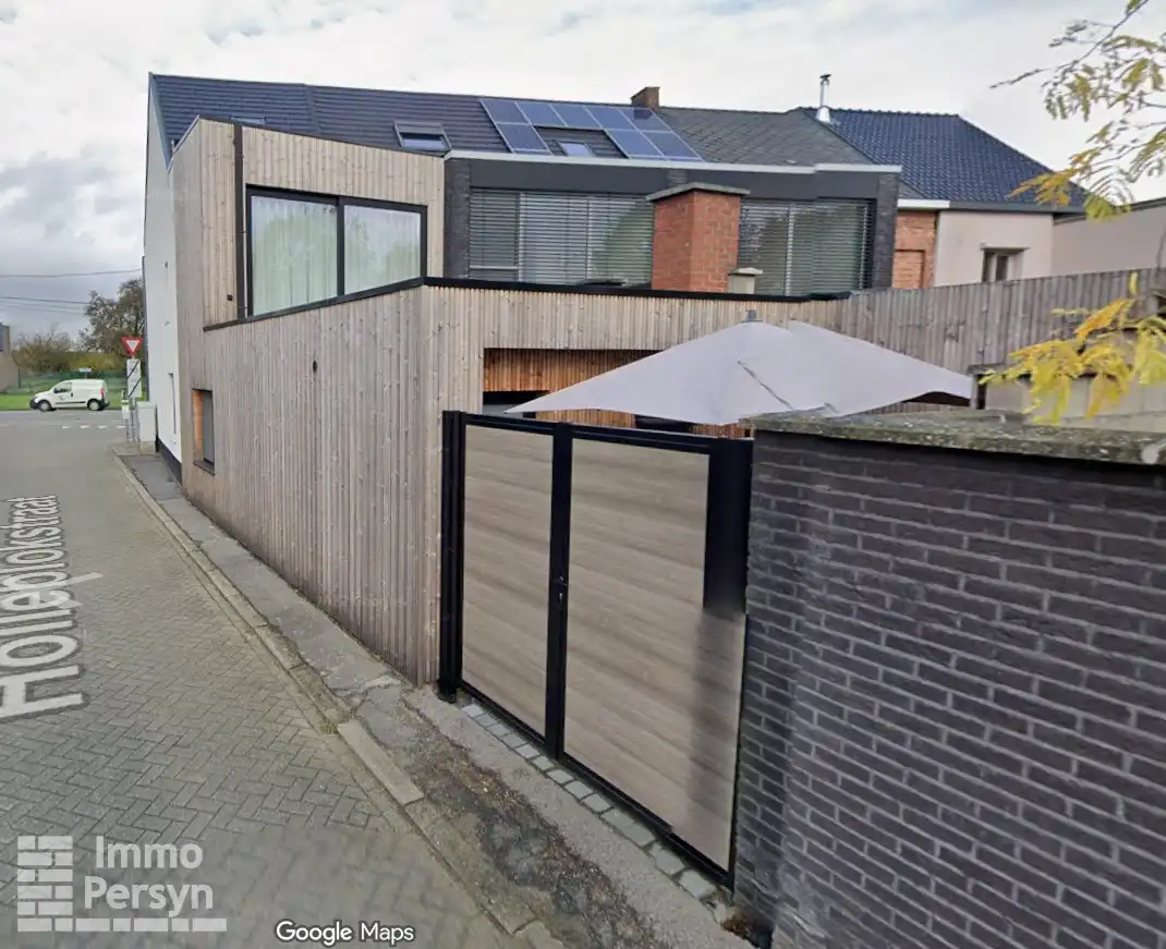Instapklare halfopen bebouwing met 3 slaapkamers foto 3