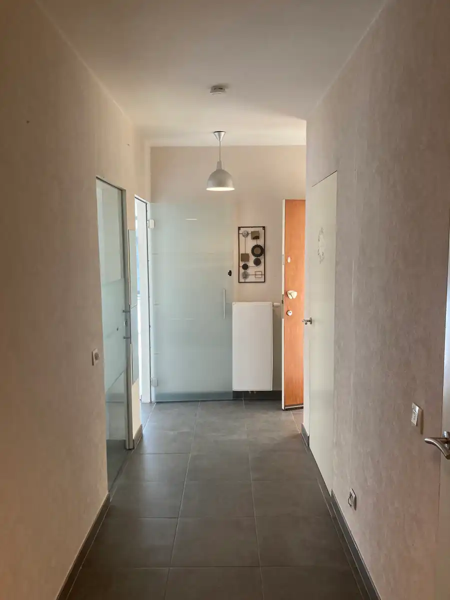 Instapklaar appartement met garage foto 2