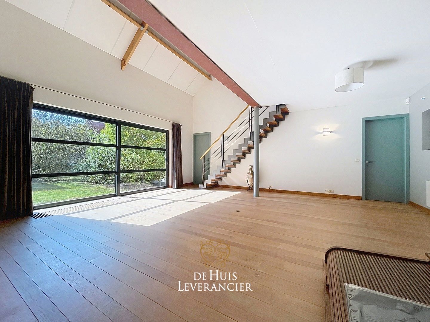 Hoeve bestaande uit 2 woningen met vele mogelijkheden (EPC B!) foto 6