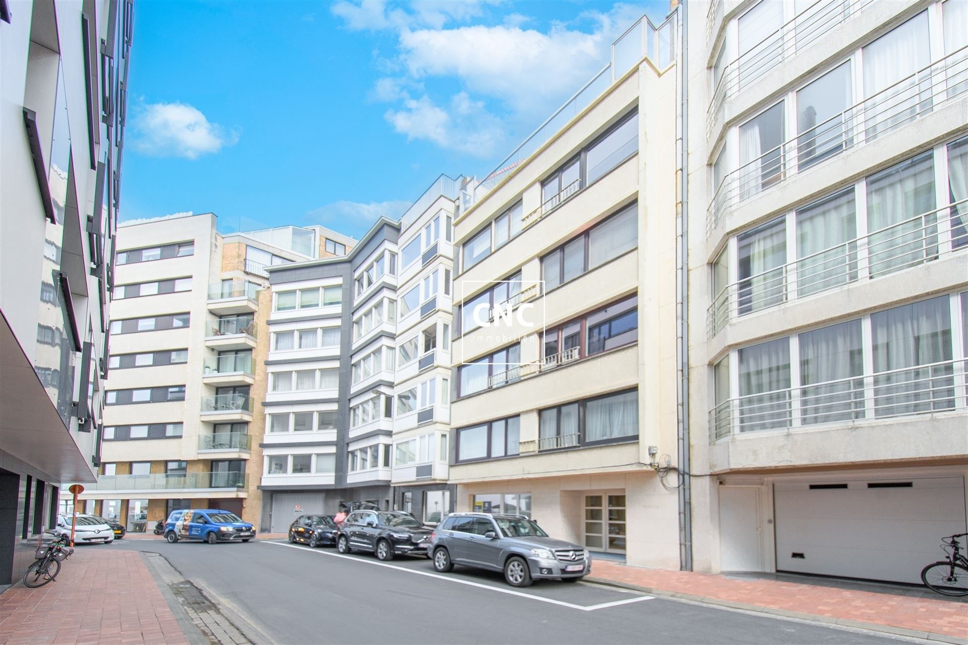 Gerenoveerd appartement in Knokke, op slechts een steenworp van de zeedijk foto 14
