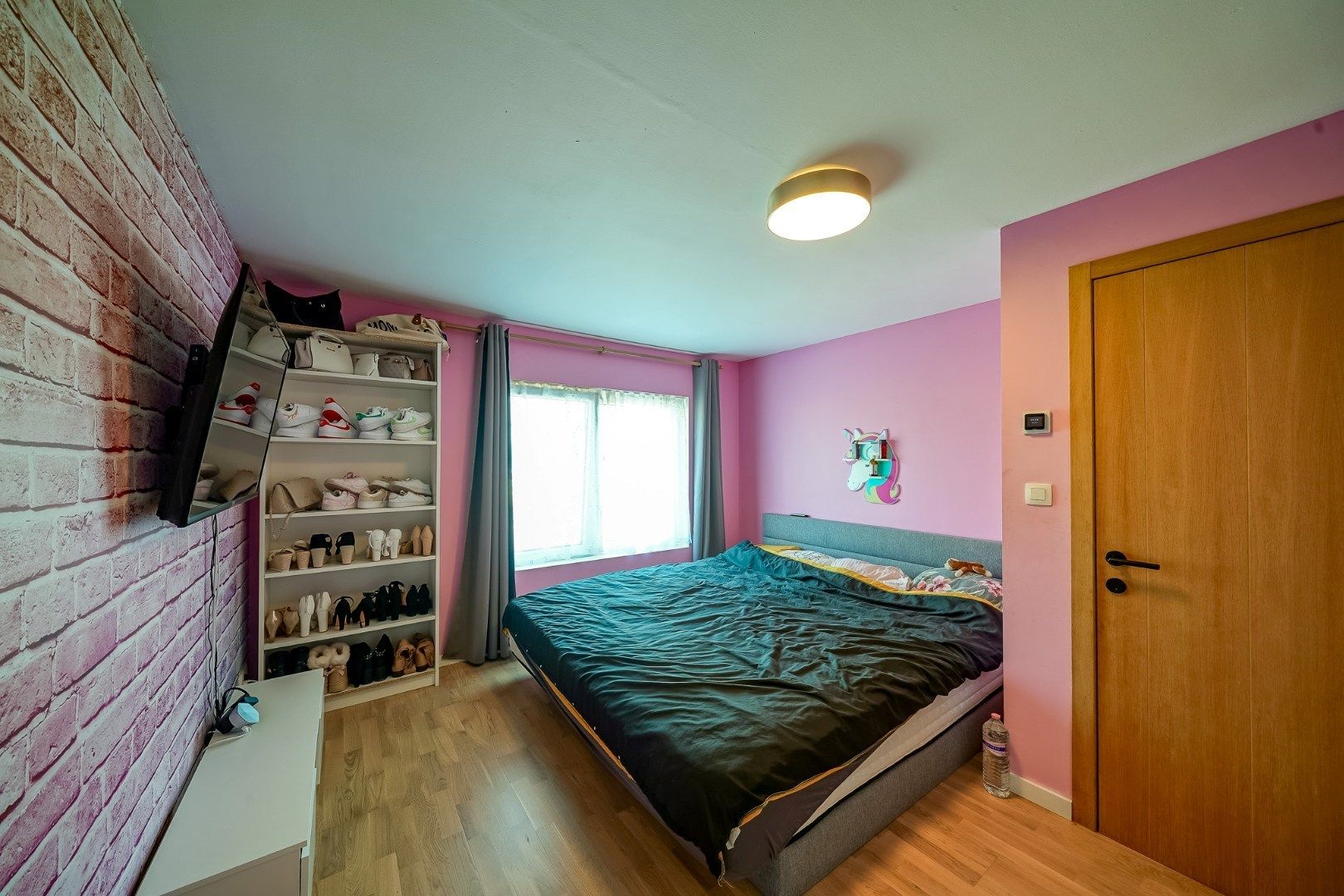 Ruime gerenoveerde "halfopen" -woning met 4 slaapkamers te Oudenburg foto 10