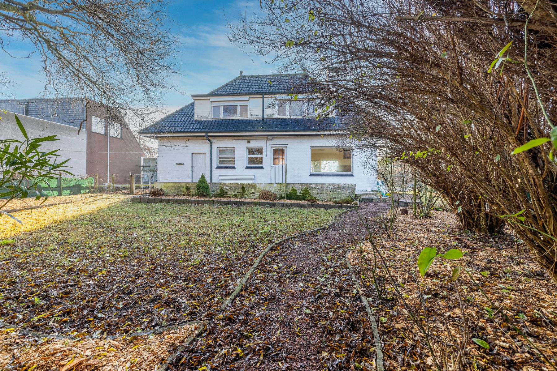 Charmante, te renoveren villa met 4 slaapkamers in Eeklo foto 12