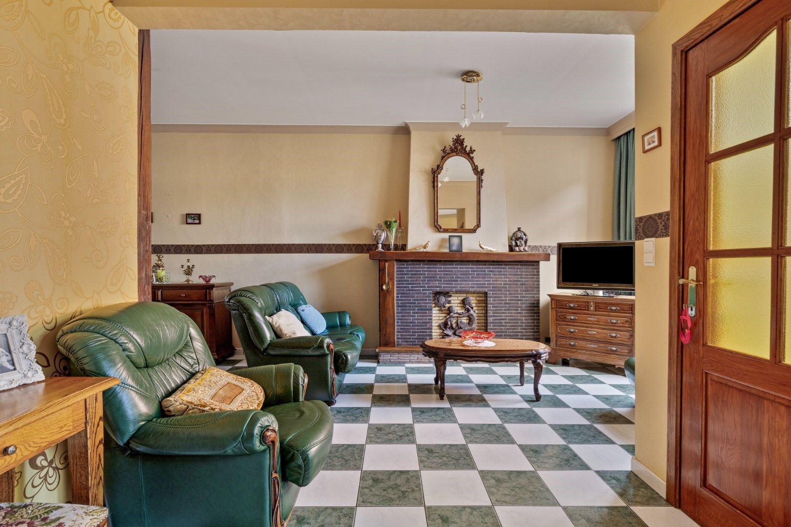 Rijwoning in het centrum van Hoegaarden foto 8