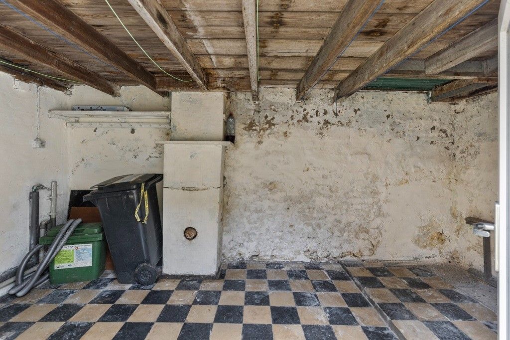 ALVERINGEM: Te renoveren/te slopen woonhuis "echt niet ver van de platse" met zongerichte tuin op 478m² grondoppervlakte. foto 16