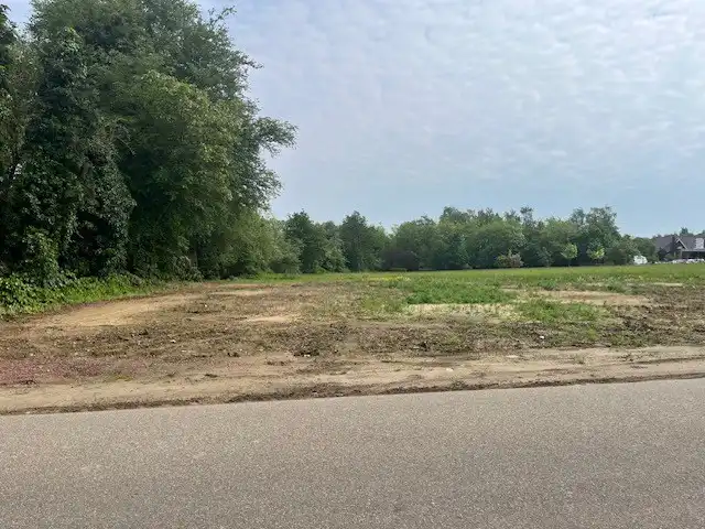  Bouwgrond van 639m2 voor OB te koop. foto 4