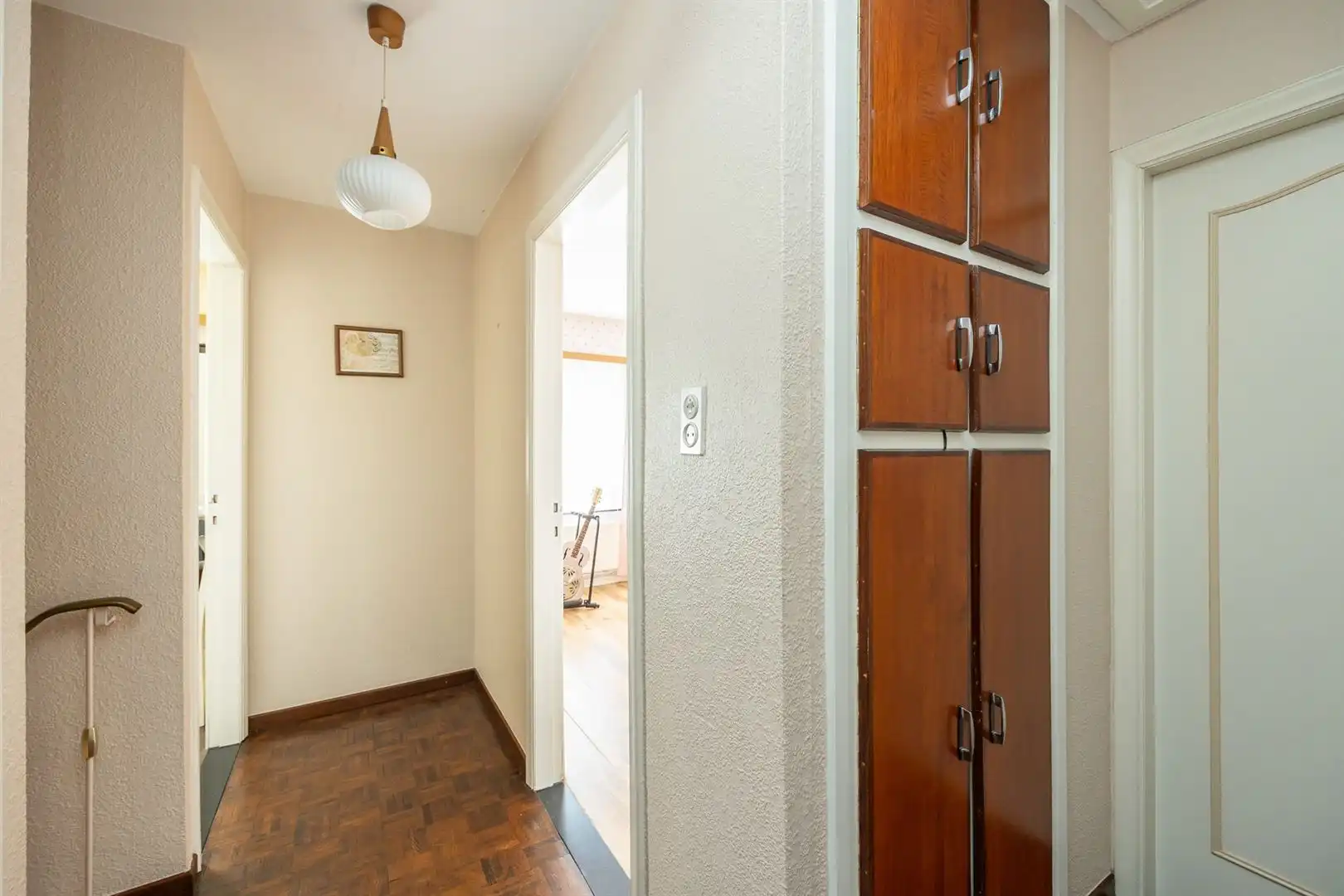 Woning met veel potentieel en grote tuin! foto 10