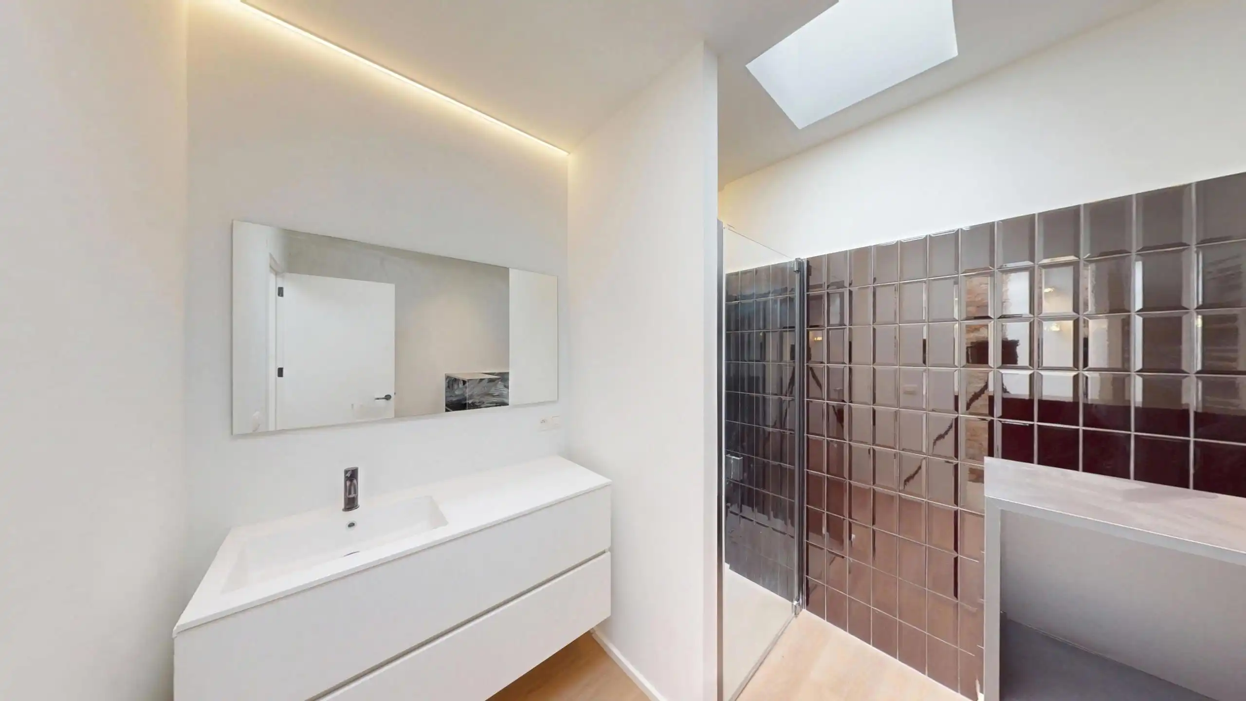 ANTWERPEN CENTRUM - gerenoveerde woning foto 8
