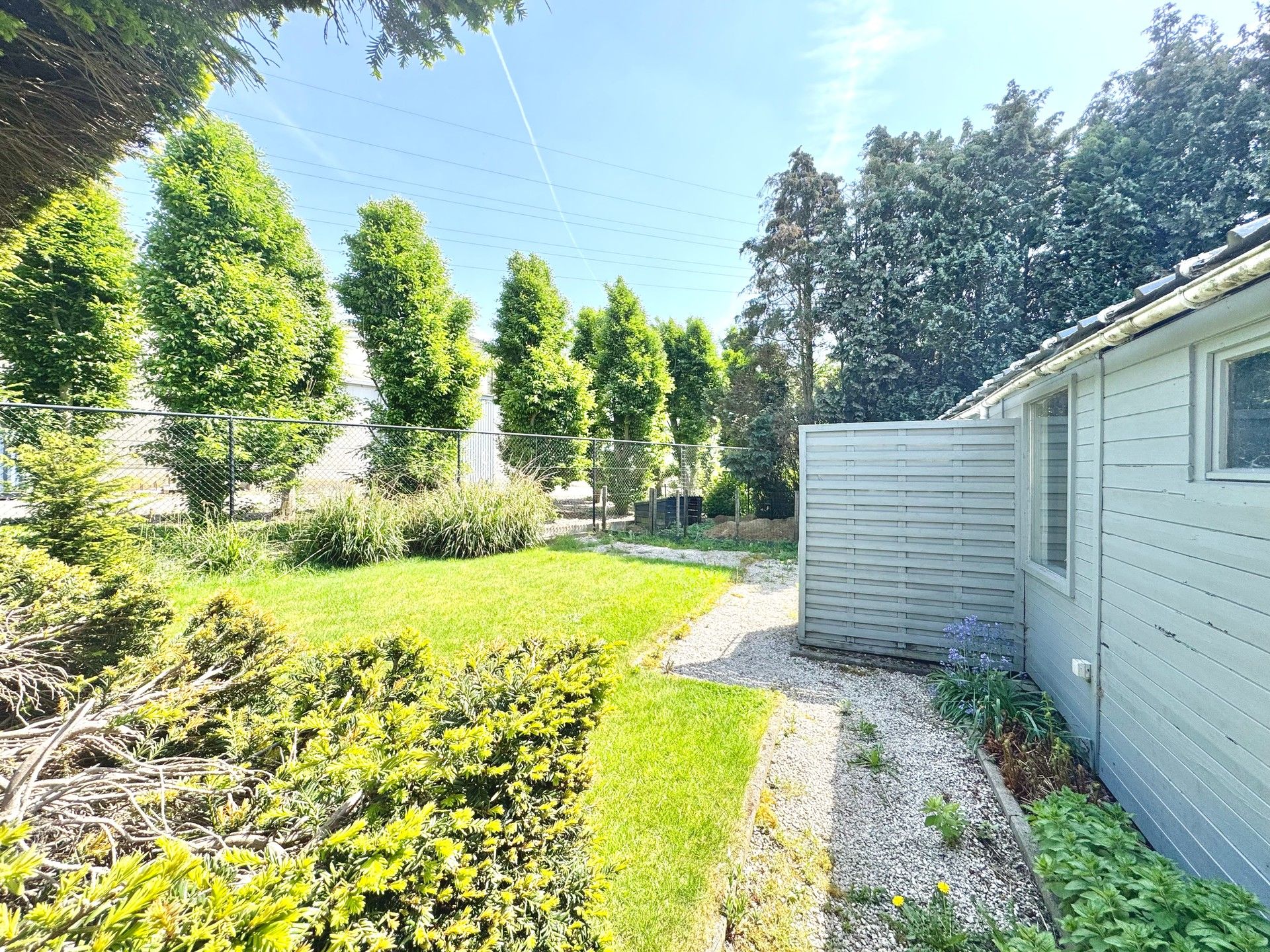 Ruime alleenstaande woning op de Waterhoek foto 12