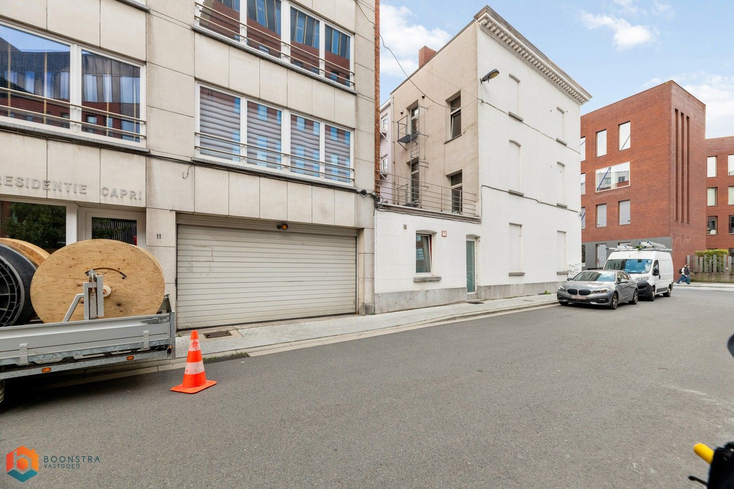 Staanplaats te huur aan het station van Mechelen foto 4