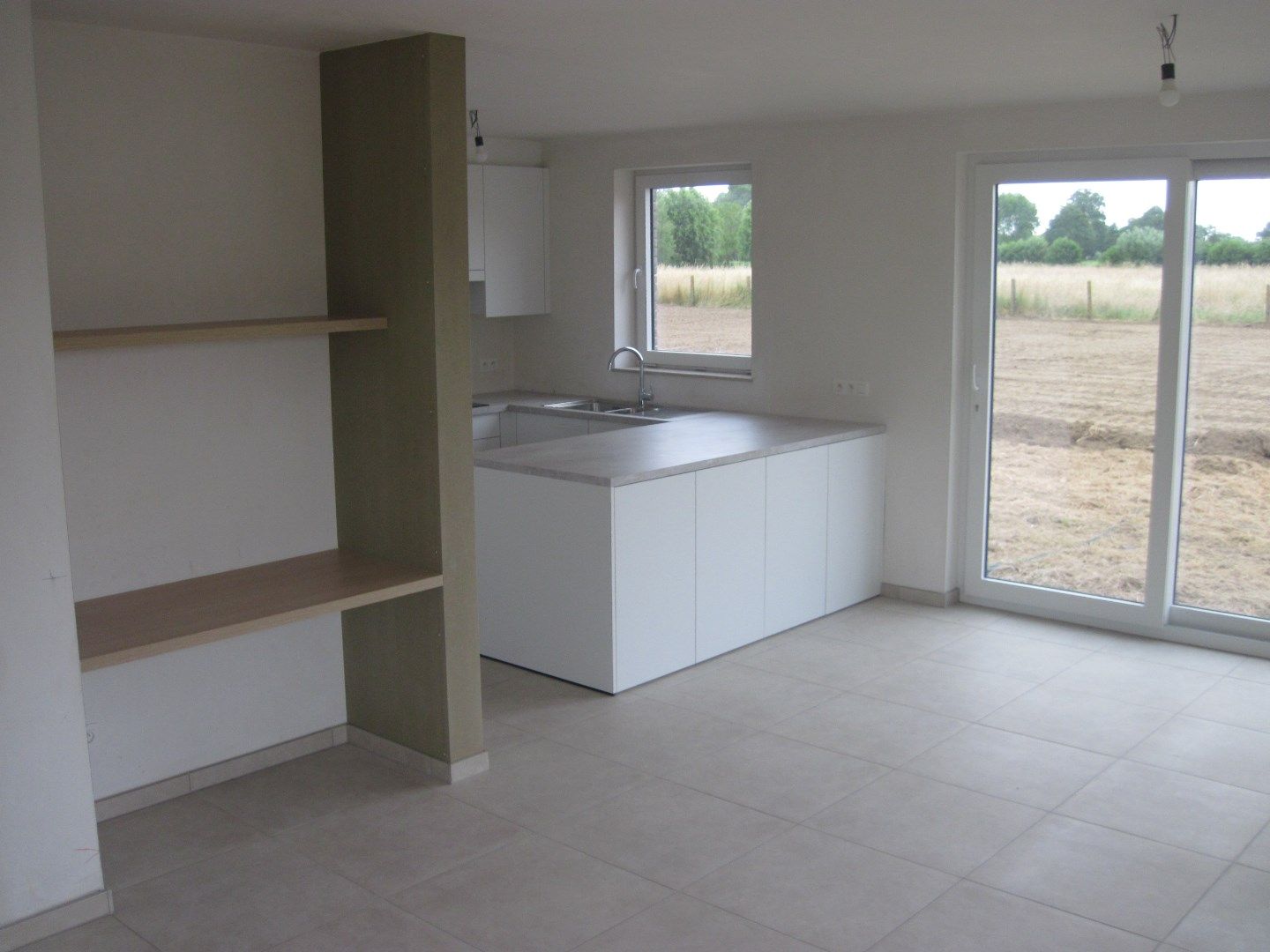 Eigentijdse nieuwbouwwoning foto 6