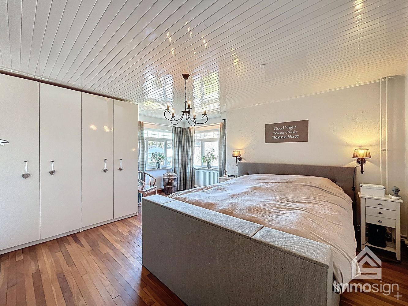 Exclusieve woning voorzien van dubbele garage en bedrijfshal op de Nederlandse grens foto 26