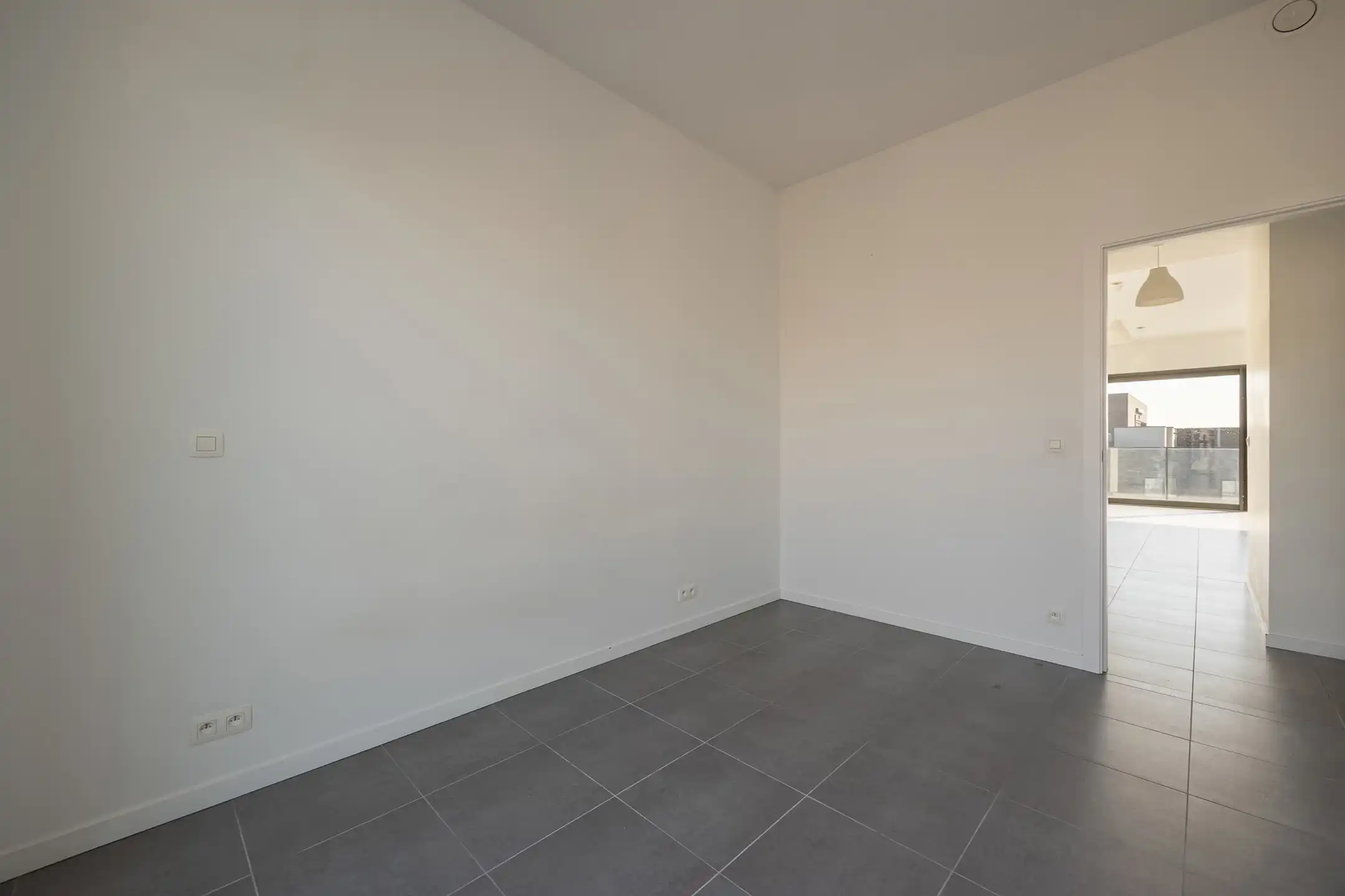 Appartement met 2 slaapkamers + autostaanplaats + ruim terras met een fantastisch panorama foto 16