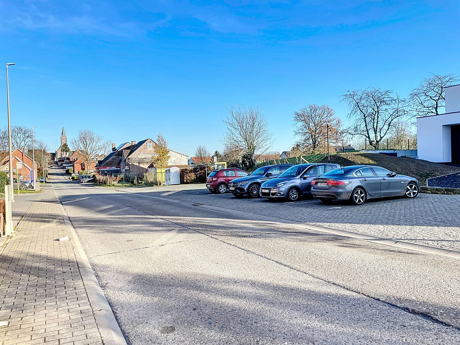 te renoveren huis met 3slps, pol. ruimte en mog. tot handel foto 20
