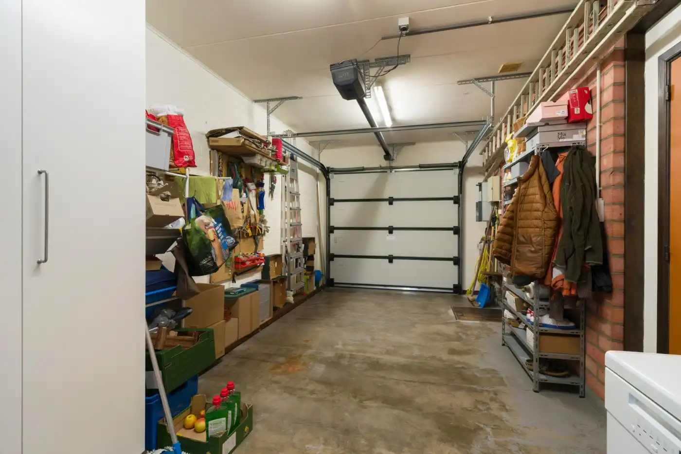 Vrijstaande woning met 3 slpk. tuin en inpandige garage foto 11