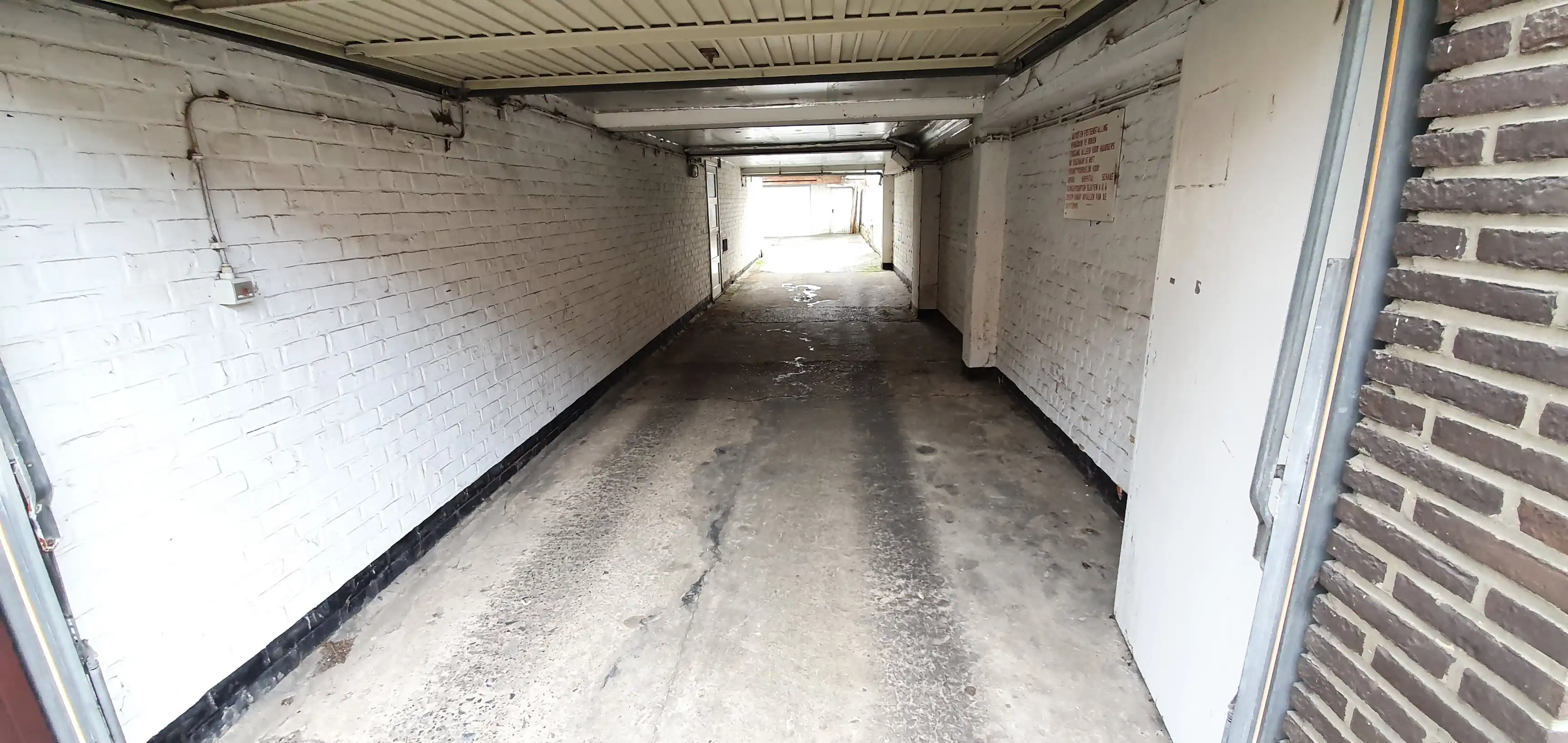 Garage te huur foto 4