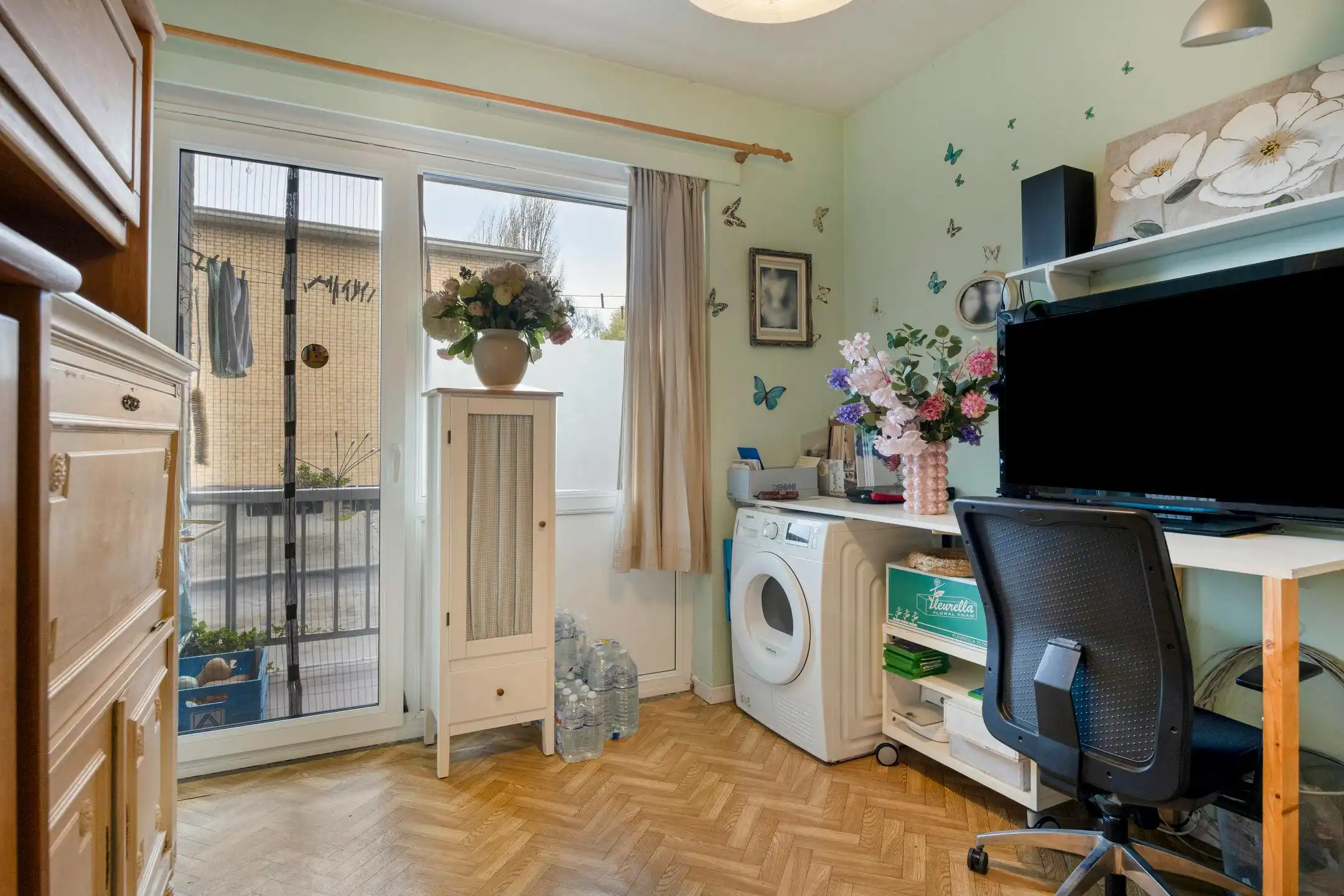 Verzorgd appartement met 2 slaapkamers te koop in Merksem foto 11