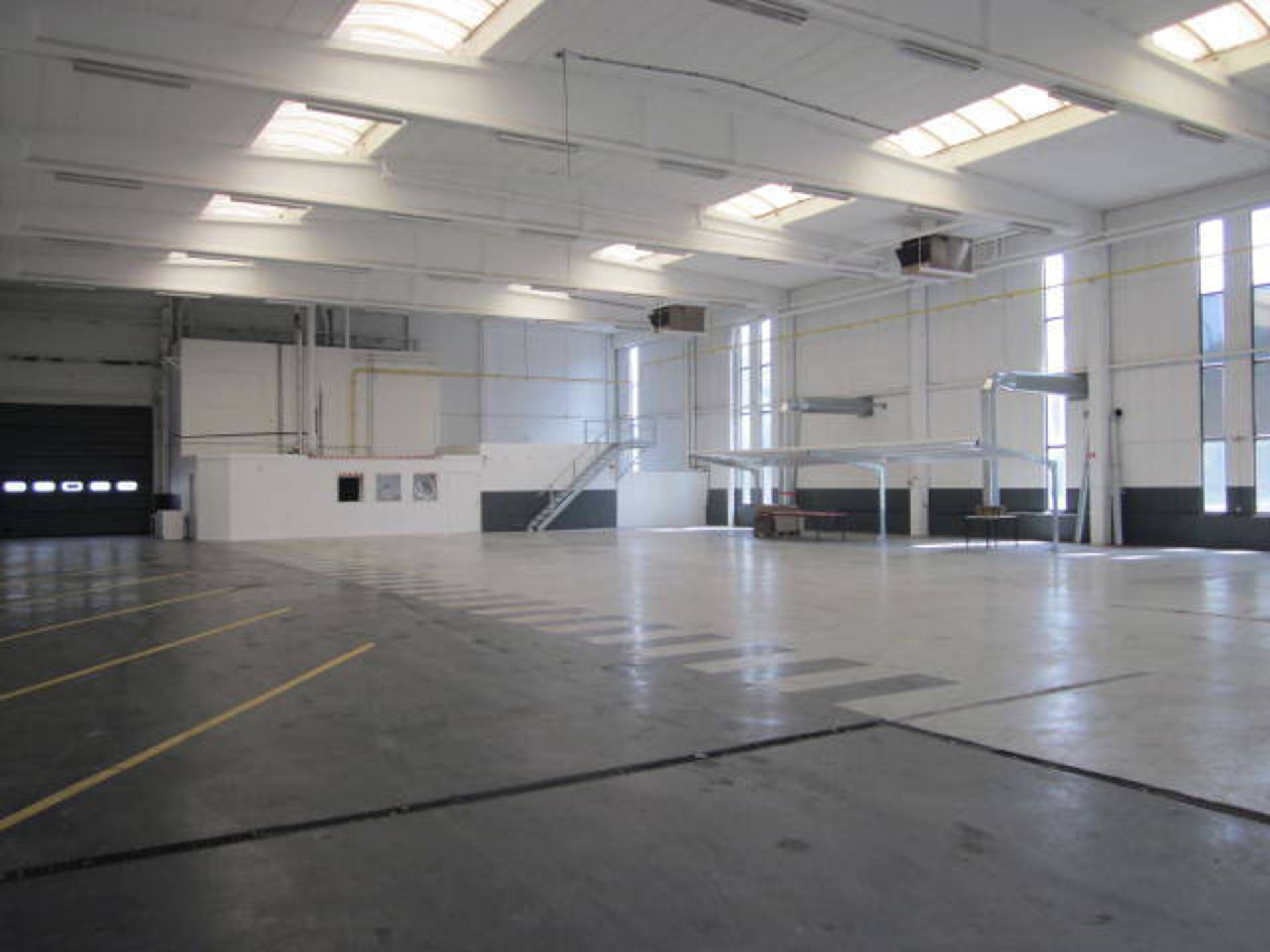 Magazijn 1.001m² met kantoor Haven Antwerpen foto 3