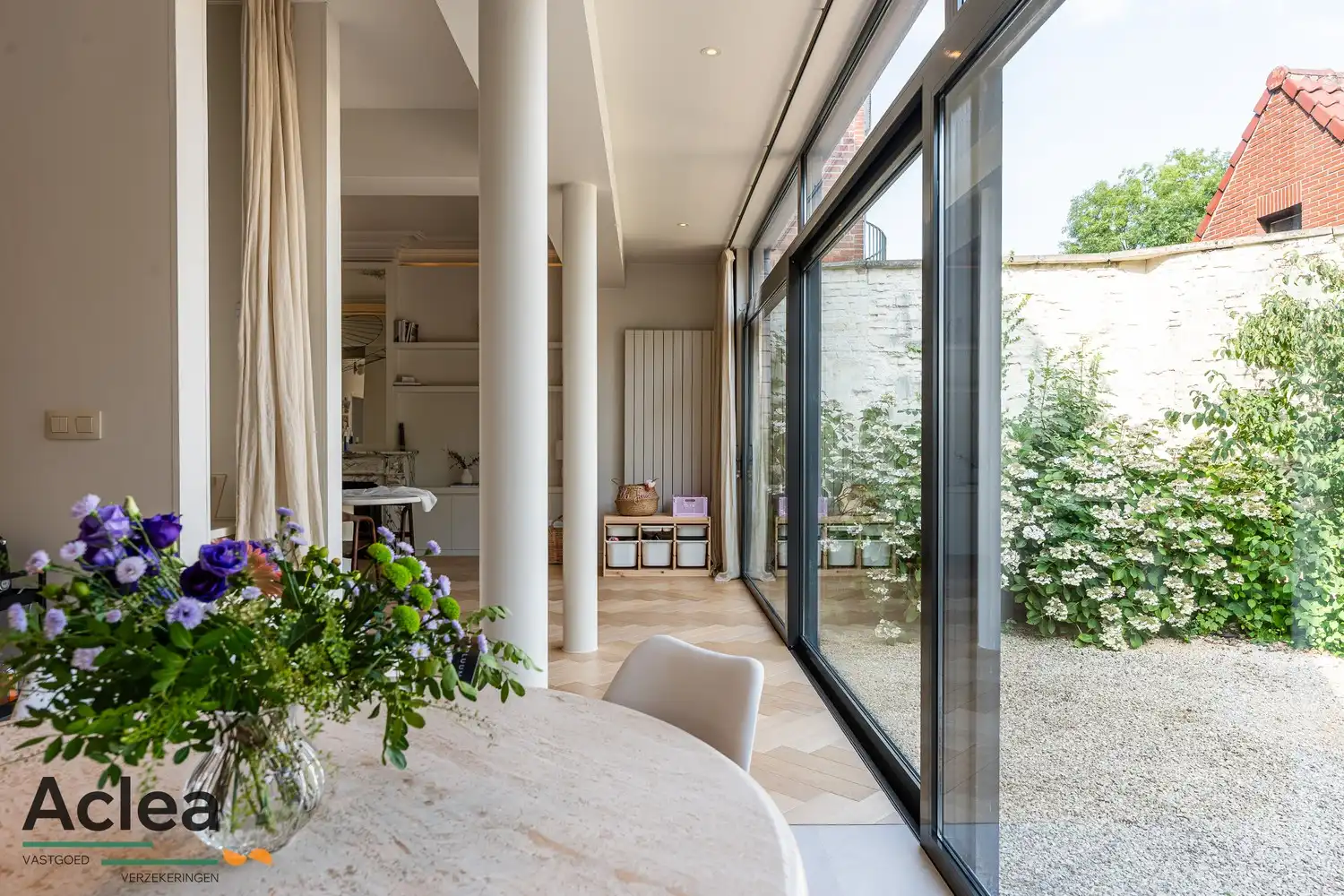 Statige herenwoning met authentieke grandeur aan het Plein in Kaprijke foto 14