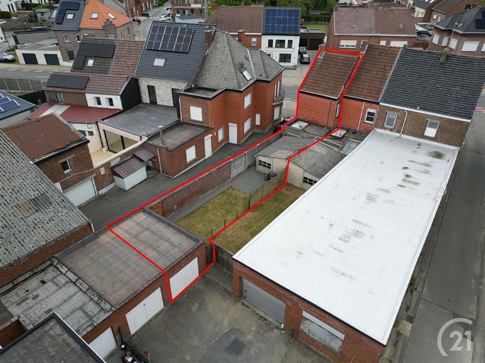 woning met tuin en garage in centrum Moerbeke foto 2