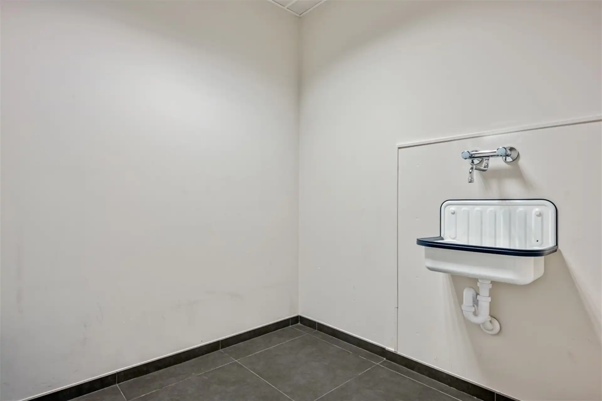  Handelsruimte / kantoor - 111 m² - nabij de Varkensmarkt Aalst foto 9