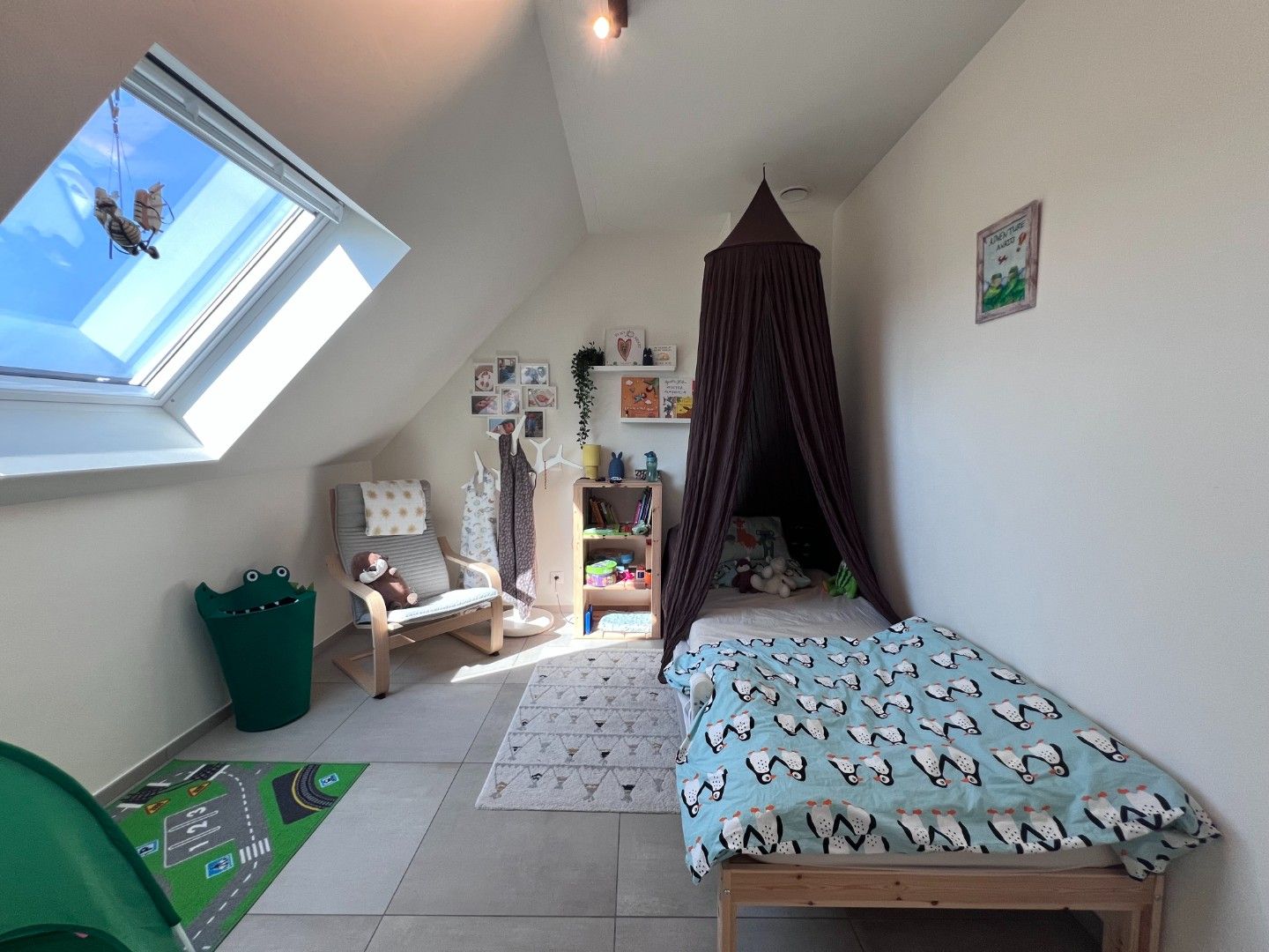 Halfopen bebouwing met drie slaapkamers te huur in Ursel foto 12