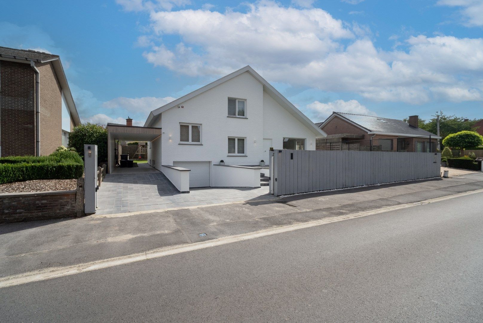 UITZONDERLIJKE VILLA OP TOPLOCATIE foto {{pictureIndex}}