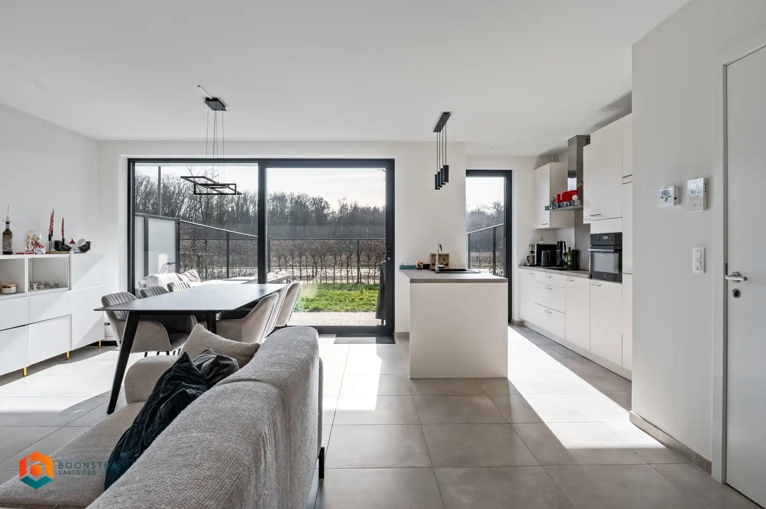 Energiezuinig gelijkvloers appartement met terras, tuintje en ondergrondse parkeerplaats foto 4