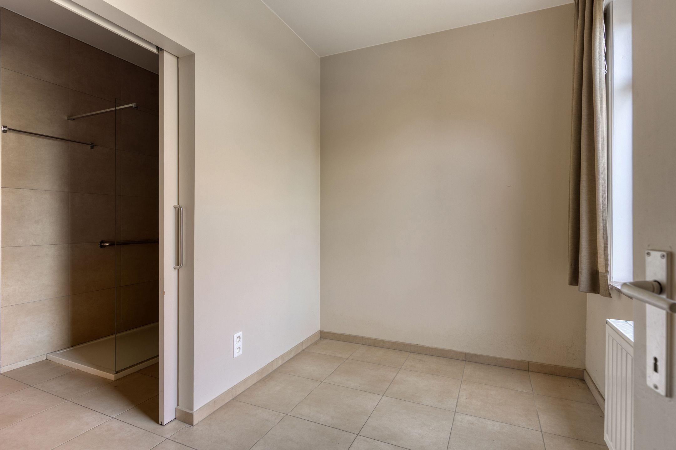 Woning met 4 slaapkamers en 2 badkamers op centrale ligging foto 10