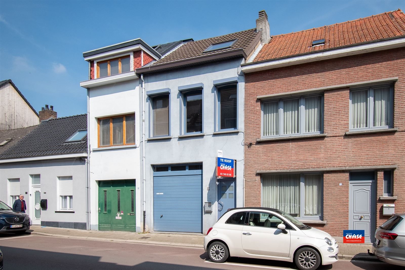 Rijwoning met 5 slaapkamers, tuin en garage foto 1