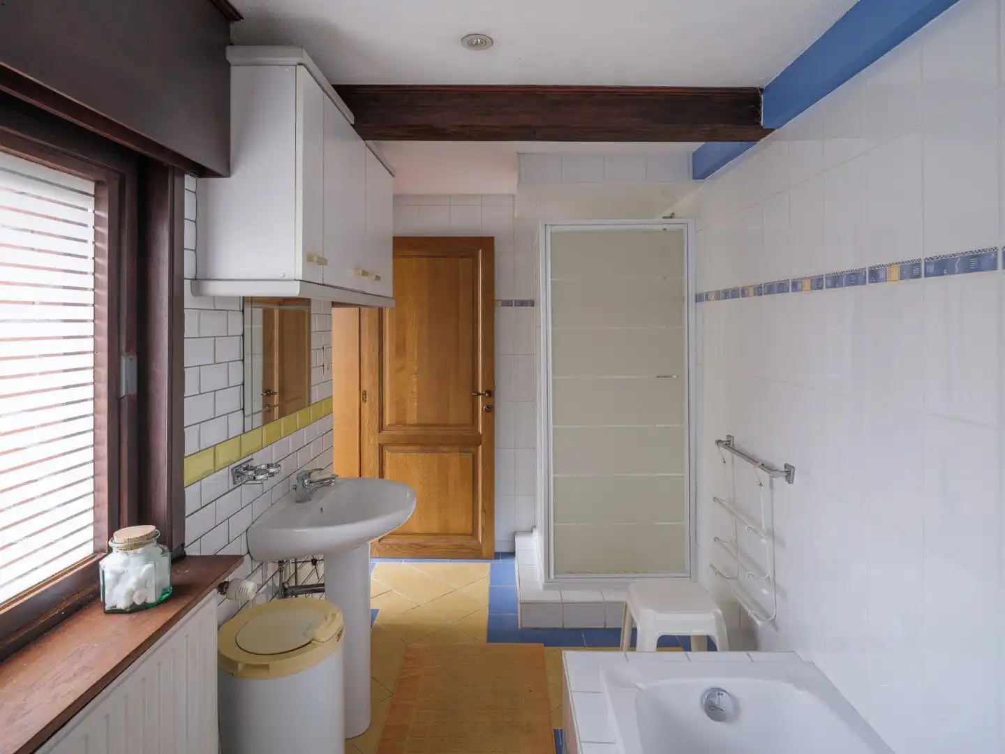 Karaktervolle burgerwoning met stadstuin op het dorpsplein van Zwijnaarde foto 30