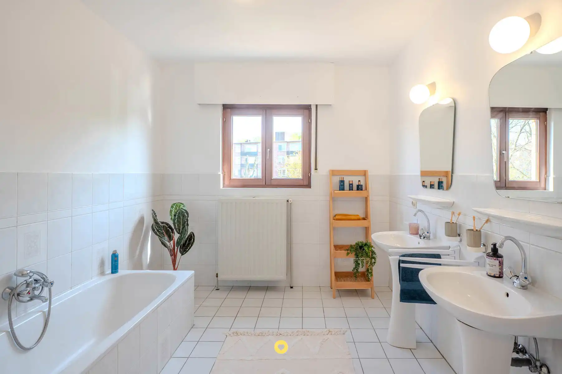 Op te frissen woning met 3 SLK's & zolder met potentieel foto 11