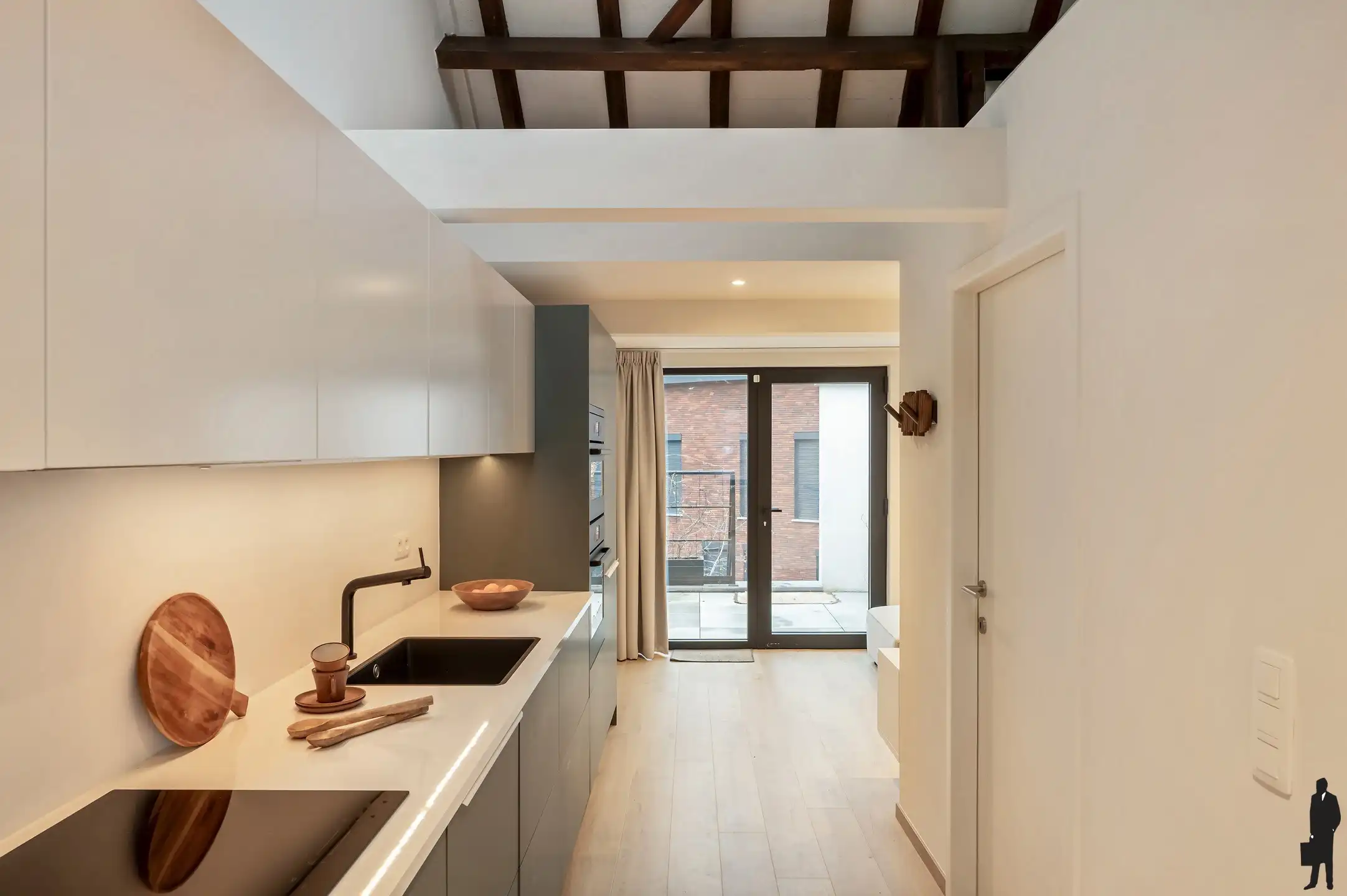 Appartement/woning met kantoor/praktijk! foto 9
