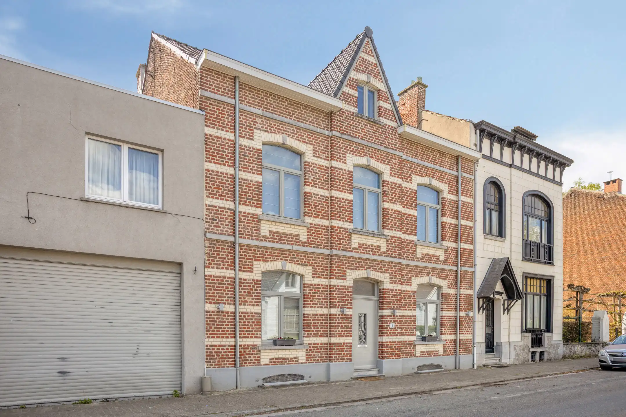 Huis te koop foto {{pictureIndex}}