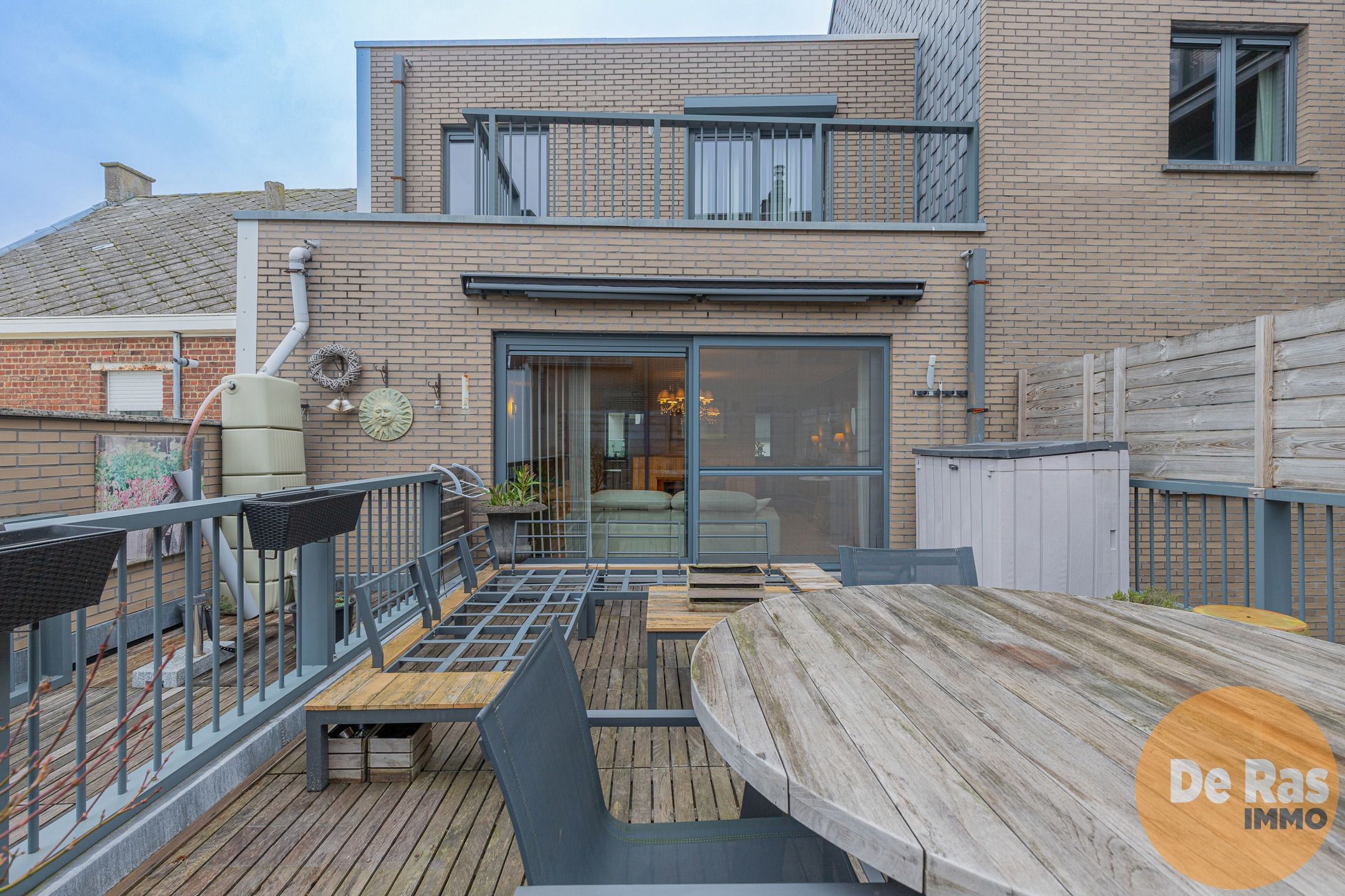 HERZELE - Ruim triplexappartement in centrum foto 14