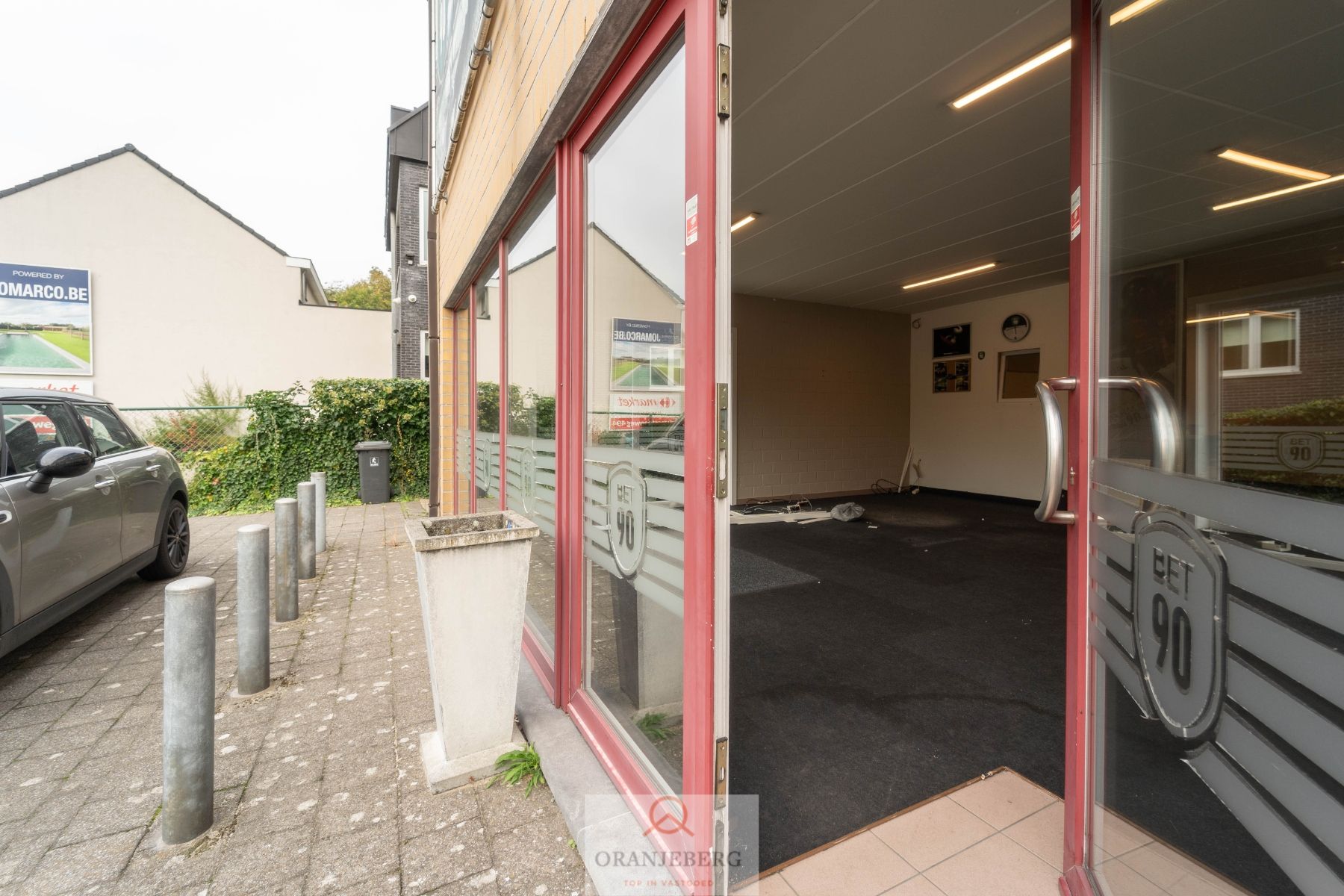 Handels ruimte/kantoor (128 m²) + magazijn te huur Mariakerke foto 18