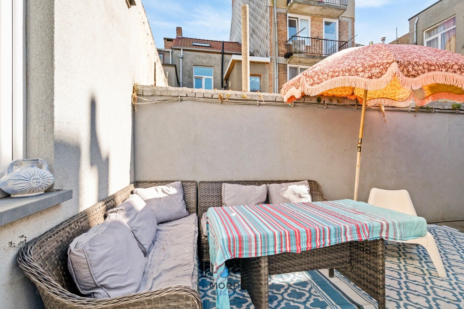 Ruime Gezinswoing met 5 slpks , 2 badkamers, Tuin & Bijhuis in Oostende foto 9