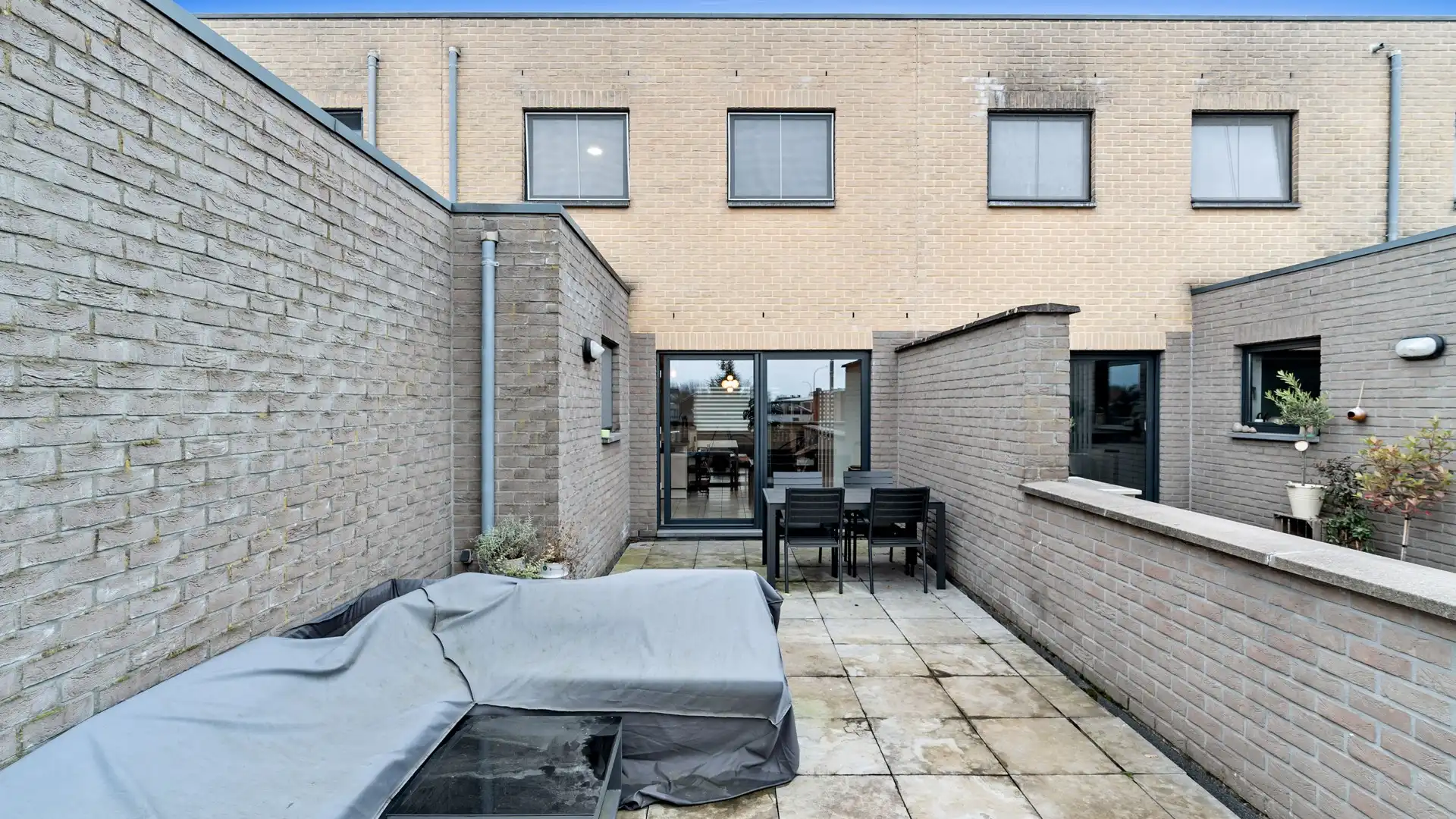 Duplex-appartement met drie slaapkamers en inpandige garage foto 10