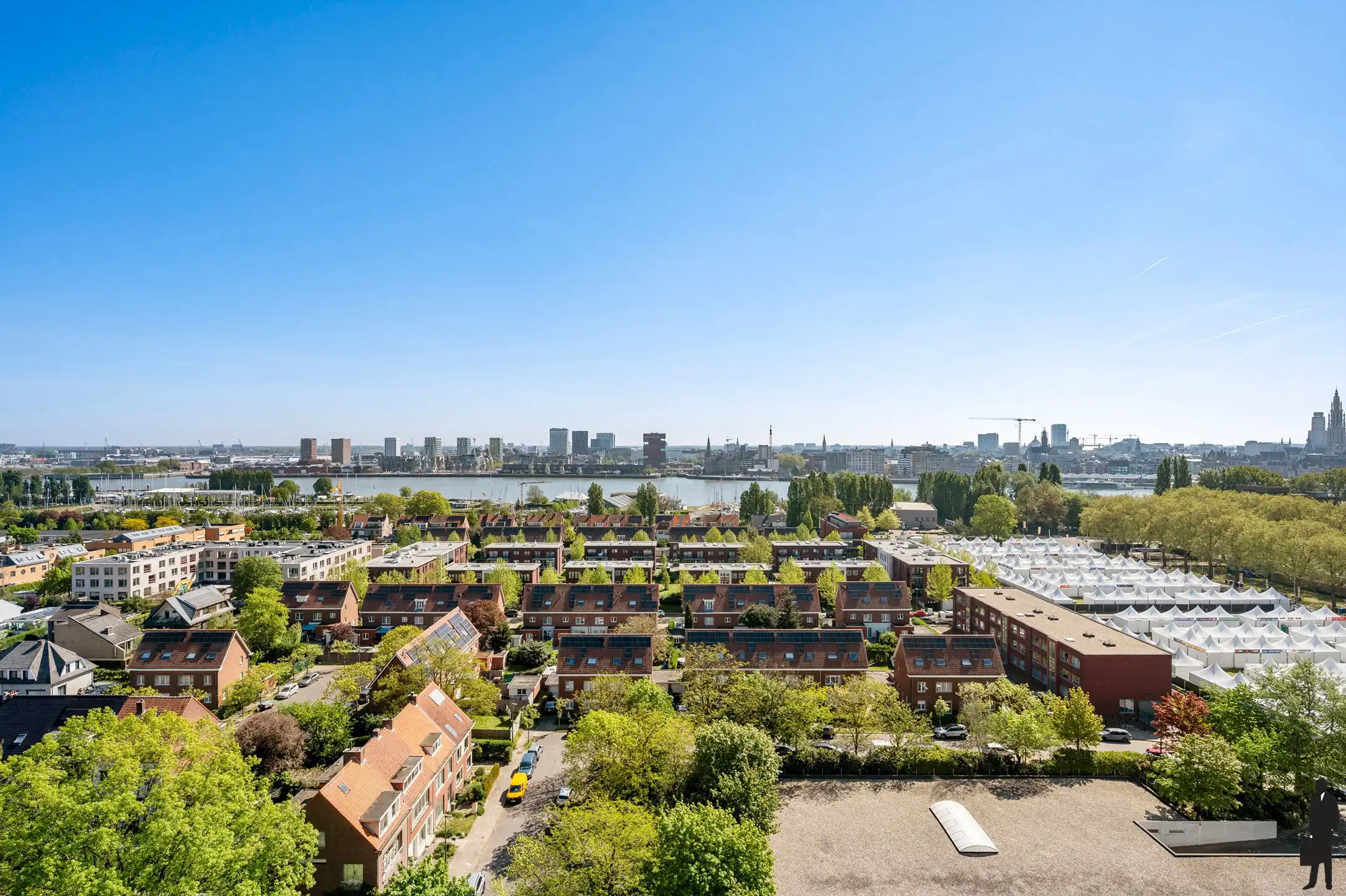 Instapklaar wonen met panoramisch uitzicht over Antwerpen en de Schelde foto 4