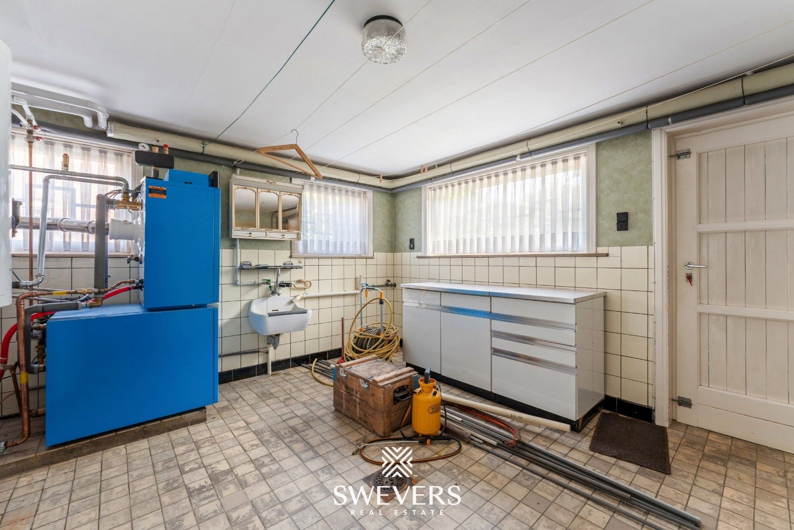 Ruime gezinswoning met 5 SLPK en veel potentieel in groene omgeving foto 24