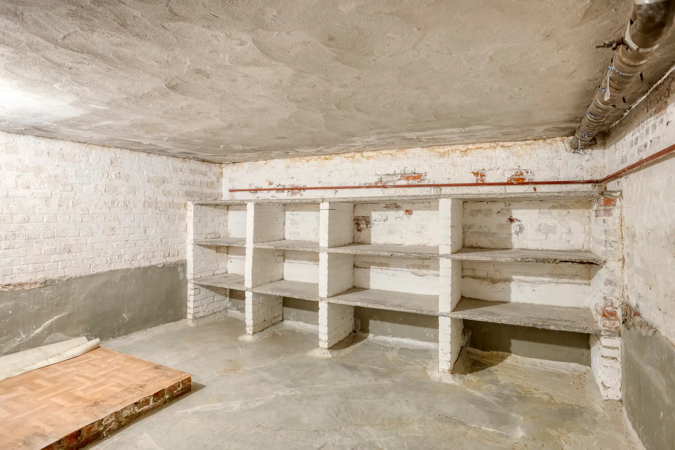 Goed gelegen woning met veel potentieel  foto 18