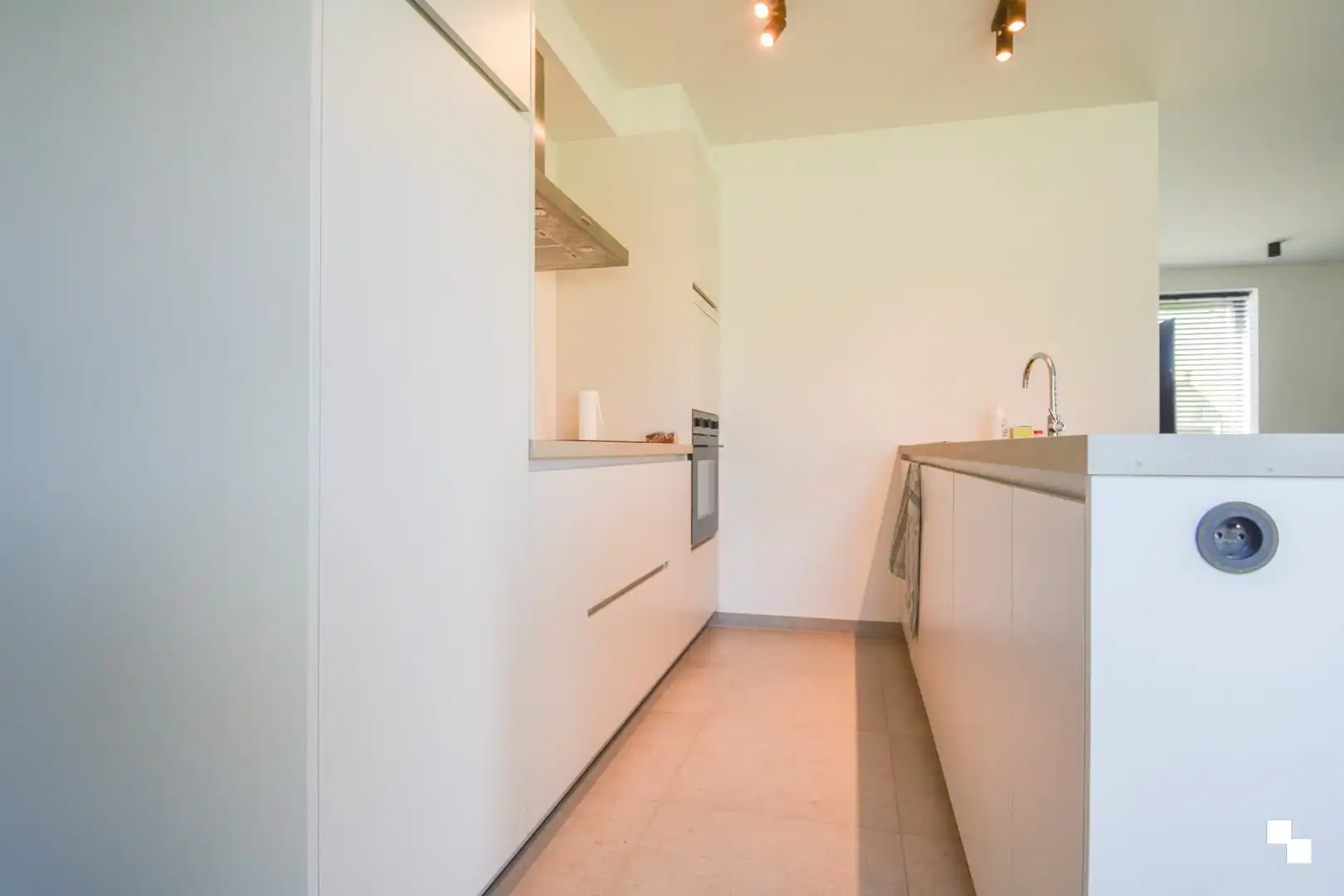 Energiezuinige recente half open bebouwing met tuin en garage te Gits foto 7