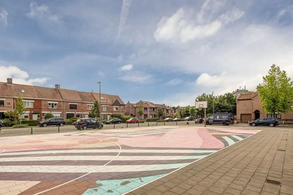 Instapklare woning met zonnige tuin dichtbij Rivierenhof foto 27